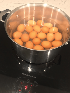 Eggs-in-Pot